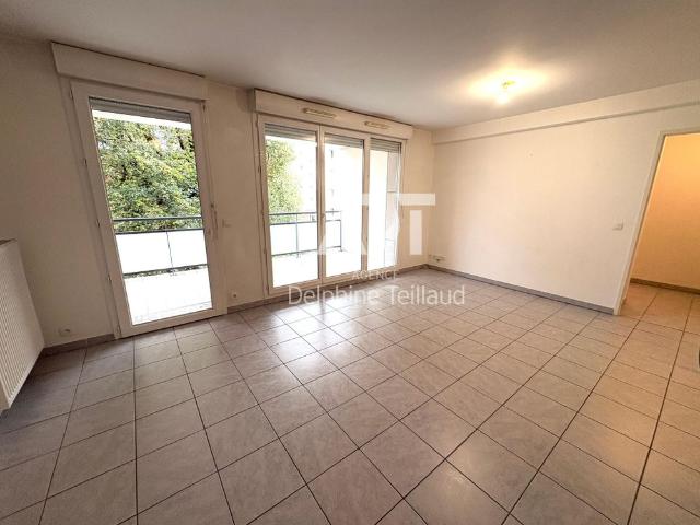 Location Appartement 3 pièces 64m² GRENOBLE 38100