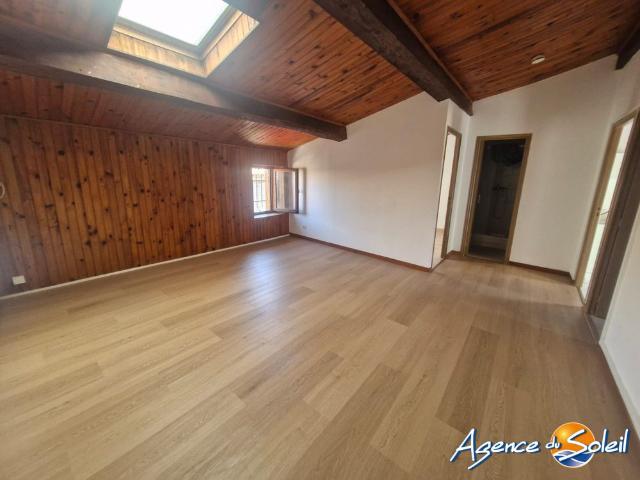 Location Appartement 3 pièces 64m² LEZIGNAN CORBIERES 11200