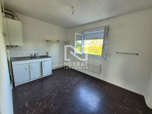 Location Appartement 3 pièces 64m² LUZY 58170