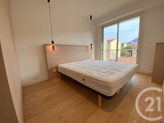 Location Appartement 3 pièces 64m² NICE 06300