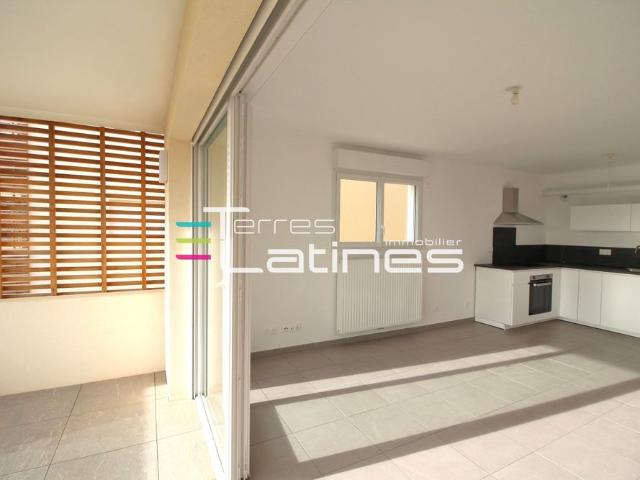 Location Appartement 3 pièces 64m² NIMES 30000
