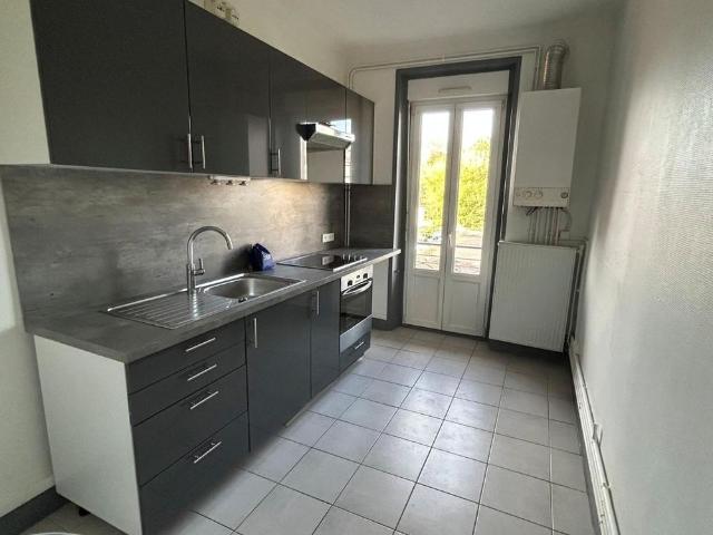 Location Appartement 3 pièces 64m² ST MAX 54130