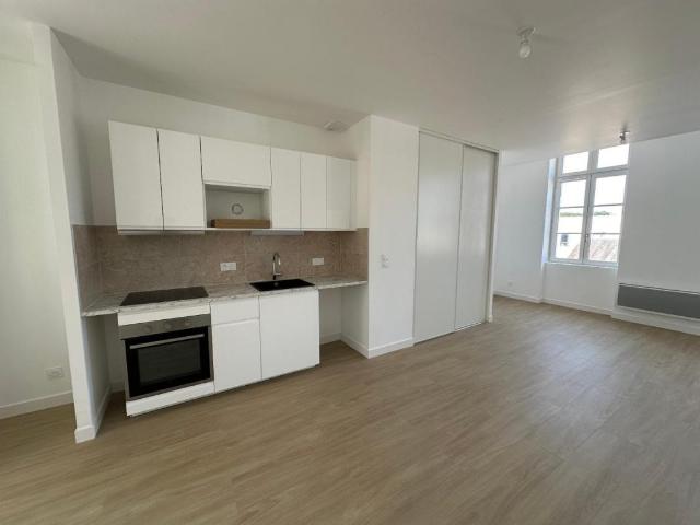 Location Appartement 3 pièces 64m² TOURS 37100