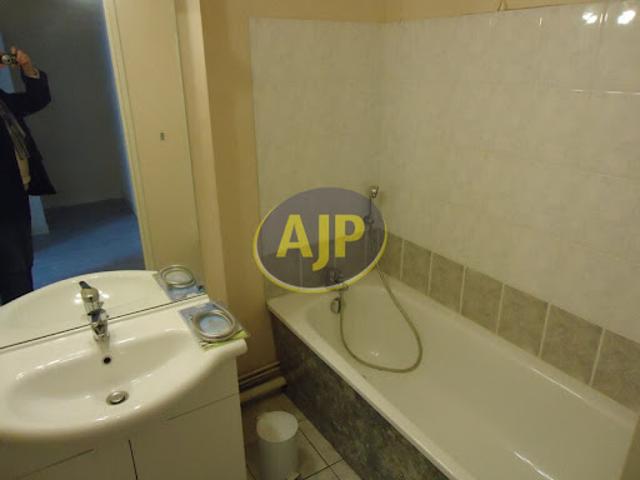 Location Appartement 3 pièces 65.64 m2 Pontivy
