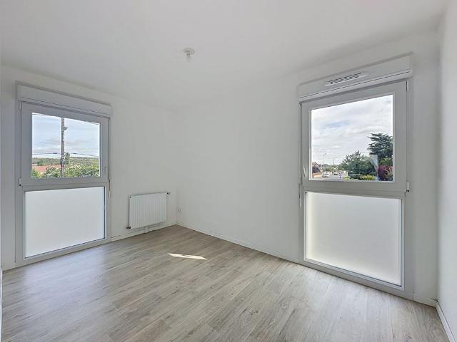 Location appartement 3 pièces, 65.64m², Freneuse