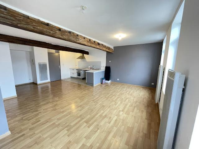 Location Appartement 3 pièces 65.77 m2 Le Cateau Cambrésis