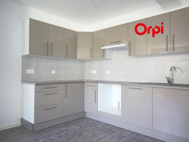 Location Appartement 3 pièces 65.7 m2 Bernay