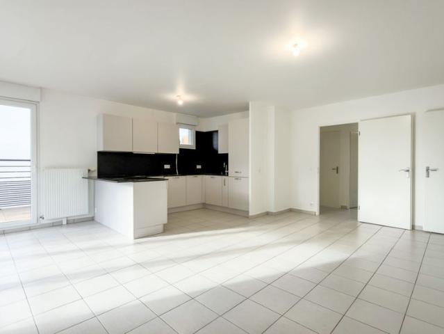 Location appartement 3 pièces, 65.00m², Boussy Saint Antoine