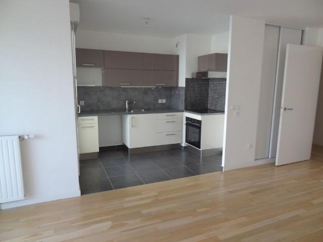 Location appartement 3 pièces, 65.24m², Cergy