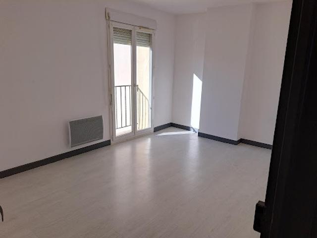 Location Appartement 3 pièces 65 m2 Ille sur Têt