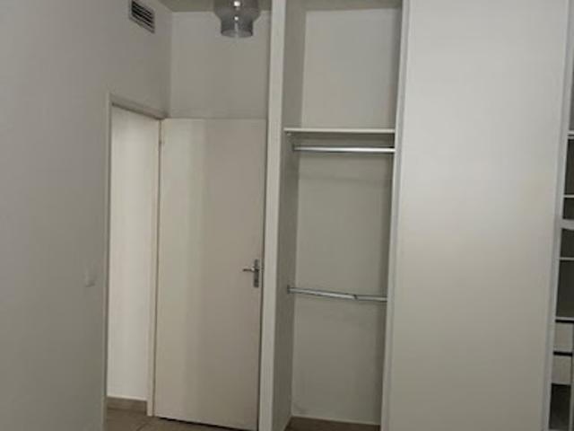 Location Appartement 3 pièces 65 m2 Marseille 1er