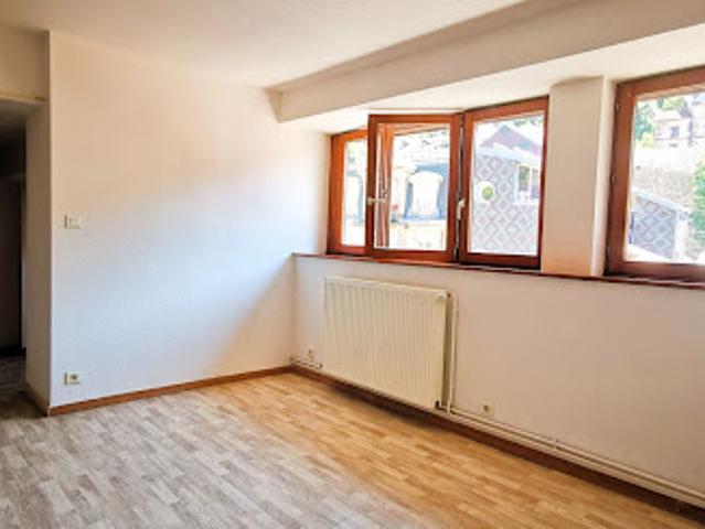 Location Appartement 3 pièces 65 m2 Plombières les Bains