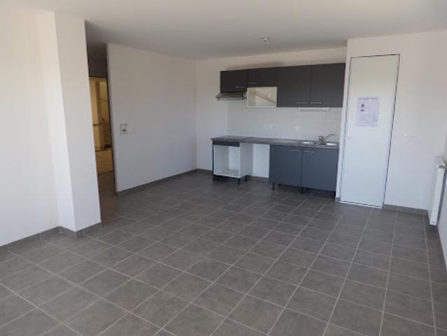 Location Appartement 3 pièces 65 m2 Saint Jory