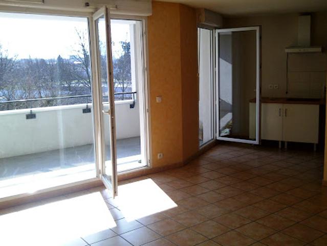 Location Appartement 3 pièces 65 m2 Saint martin d'heres