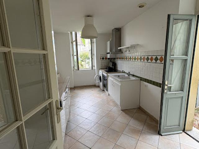 Location Appartement 3 pièces 65 m2 Salies de bearn