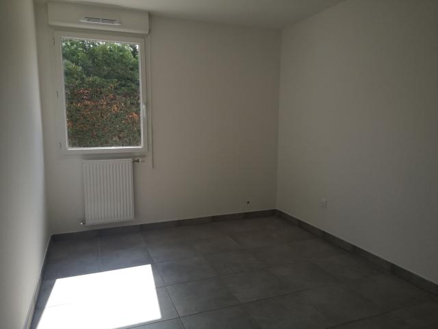 Location appartement 3 pièces 65 m² à Toulouse 31100