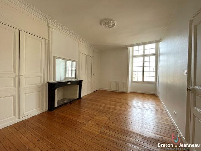 Location Appartement 3 pièces 65m²