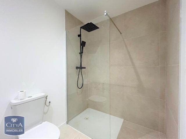 Location Appartement 3 pièces 65m² COUTRAS 33230