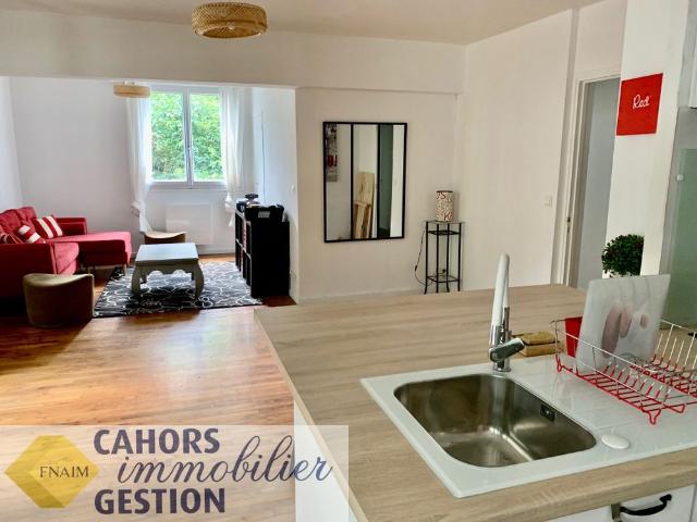 Location Appartement 3 pièces 65m² CAHORS 46000