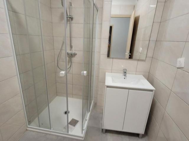 Location Appartement 3 pièces 65m² CUERS 83390