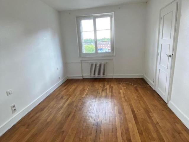 Location Appartement 3 pièces 65m² BEAUVAIS 60000