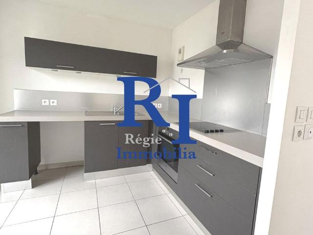 Location Appartement 3 pièces 65m² GRENOBLE 38000