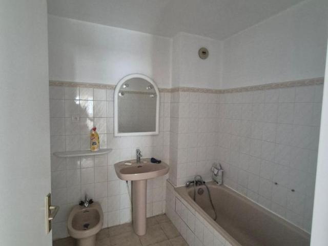 Location Appartement 3 pièces 65m² DRAGUIGNAN 83300