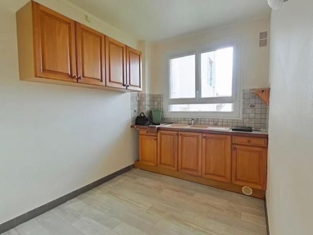 Location Appartement 3 pièces 65m² LOUDUN 86200