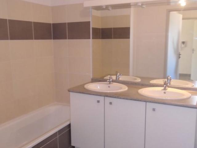 Location Appartement 3 pièces 65m² LAUNAGUET 31140