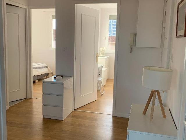 Location Appartement 3 pièces 65m² LYON 6ème