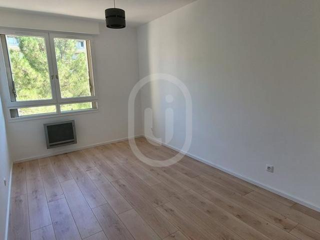 Location Appartement 3 pièces 65m² MONTPELLIER 34000