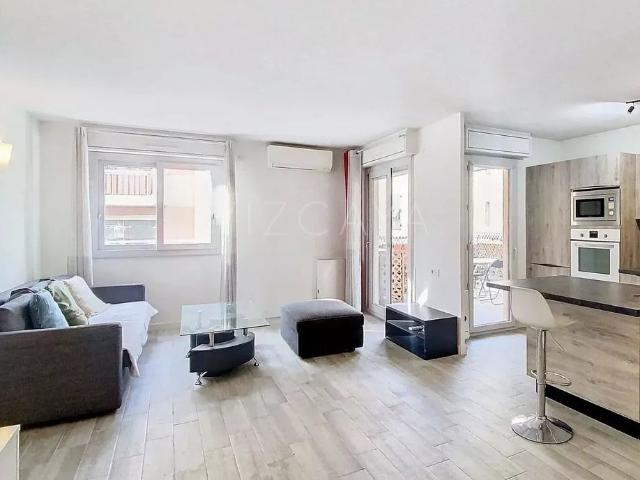 Location Appartement 3 pièces 65m² NICE 06300