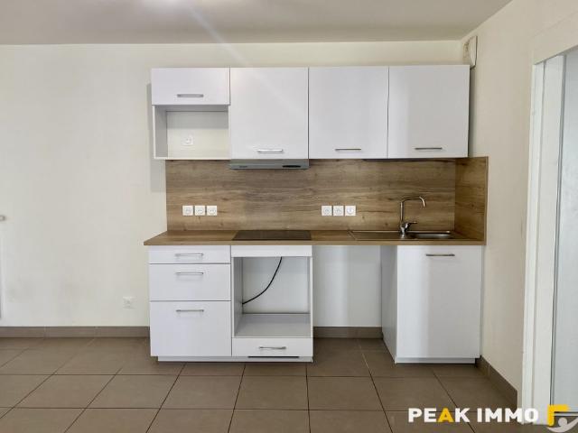 Location Appartement 3 pièces 65m² SALLANCHES 74700
