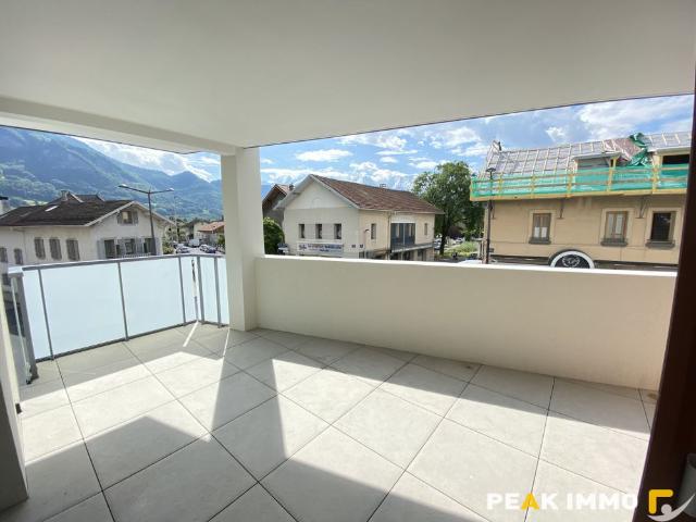 Location Appartement 3 pièces 65m² SALLANCHES 74700