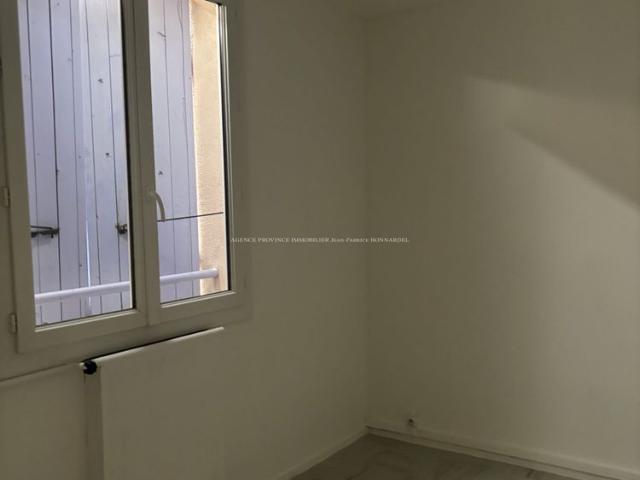 Location Appartement 3 pièces 65m² ST PAUL TROIS CHATEAUX 26130