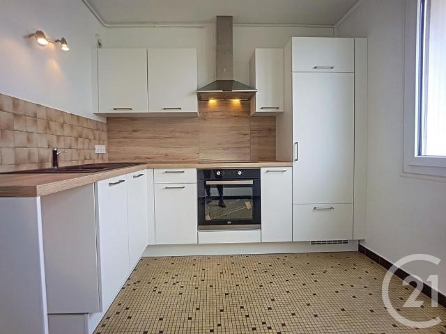 Location Appartement 3 pièces 65m² TROYES 10000