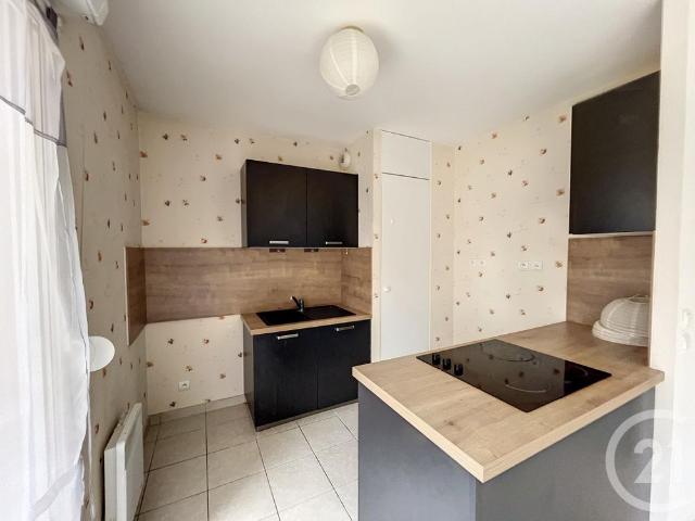 Location Appartement 3 pièces 65m² TROYES 10000