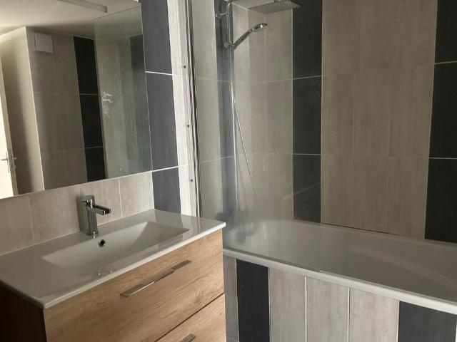 Location Appartement 3 pièces 65m² VICHY 03200