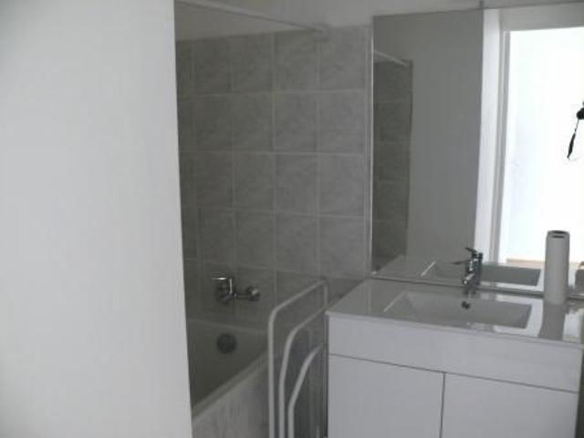 Location Appartement 3 pièces 65m² VILLENEUVE DE BERG 07170