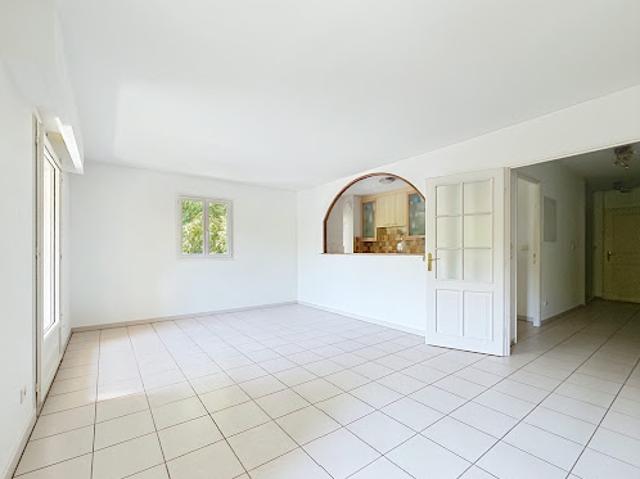 Location Appartement 3 pièces 66.6 m2 Mougins
