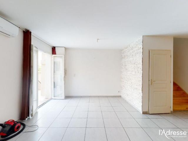 Location appartement 3 pièces, 66.20m², Bezouce