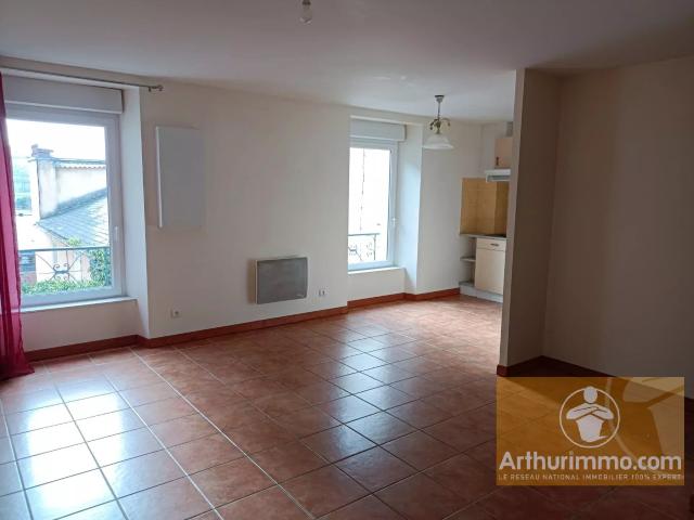 Location Appartement 3 pièces 66 m2 à Sévérac le Château
