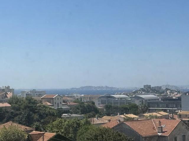 Location Appartement 3 pièces 66 m2 Marseille 9ème