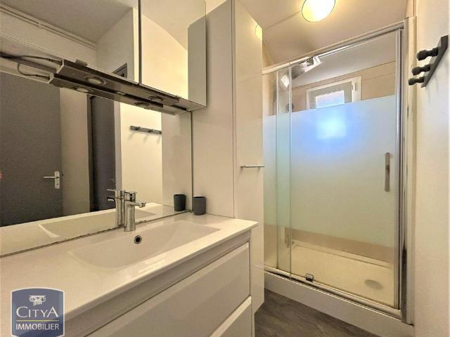 Location Appartement 3 pièces 66m² COUTRAS 33230