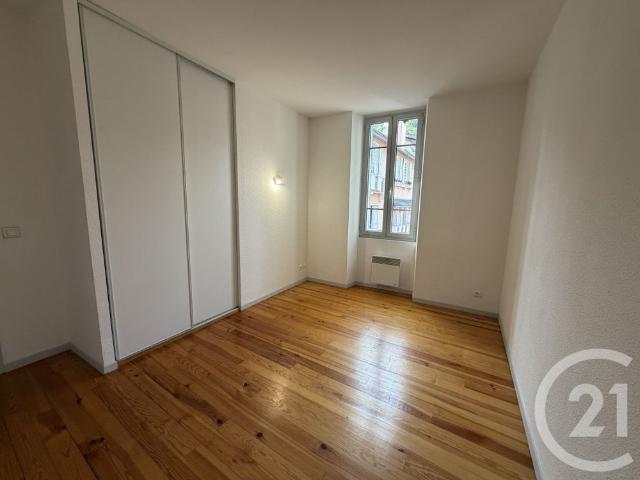 Location Appartement 3 pièces 66m² ARGELES GAZOST 65400
