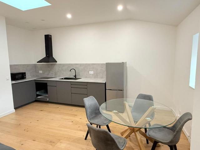 Location Appartement 3 pièces 66m² BORDEAUX 33000
