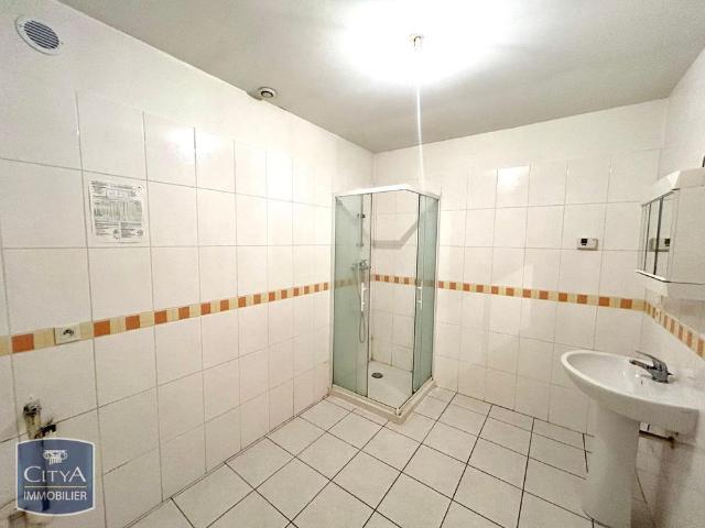 Location Appartement 3 pièces 66m² DOMPIERRE SUR VEYLE 01240
