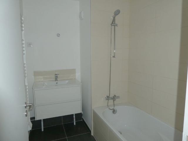 Location Appartement 3 pièces 66m² FONTAINEBLEAU 77300