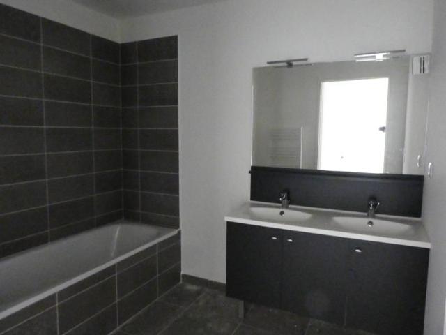 Location Appartement 3 pièces 66m² PUGET SUR ARGENS 83480
