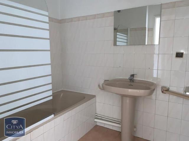 Location Appartement 3 pièces 66m² VILLEURBANNE 69100